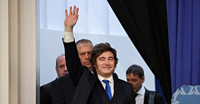 View: Argentina's Milei Takes the Spotlight Singing at Celebration for Israel