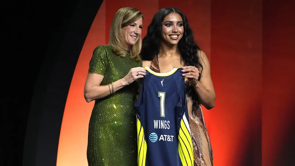WNBA Draft: Azzi Fudd receives $500K as the first pick for the Dallas Wings