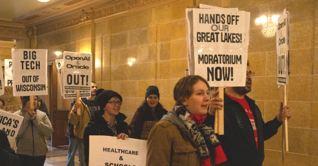 Wisconsin City Approves the Nation's First Measure Against Data Centers