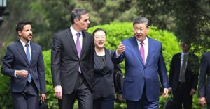 Xi Jinping Welcomes Spain -- 'In Harmony with History' alongside China