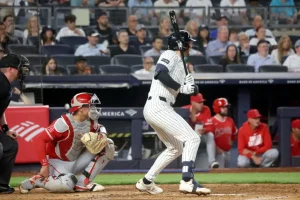 Yankees focusing more on bunting practice