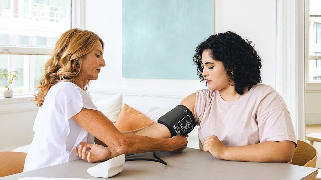 Young Adults With Elevated Blood Pressure Have Increased Risk of Heart and Kidney Problems
