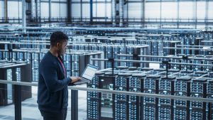 2 Fast-Growing AI Stocks to Invest In and Keep for the Next Ten Years