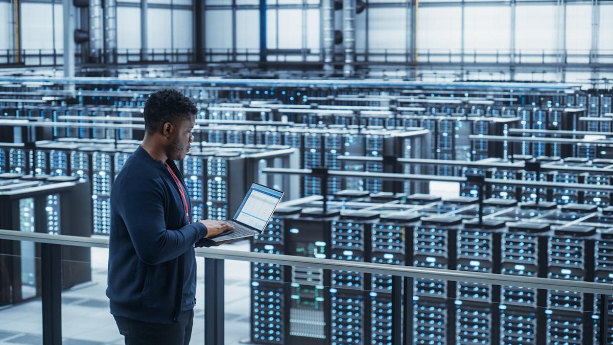 2 Fast-Growing AI Stocks to Invest In and Keep for the Next Ten Years