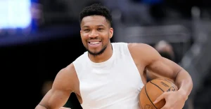 6 trade proposals for Giannis Antetokounmpo following the Bucks' message to their star player