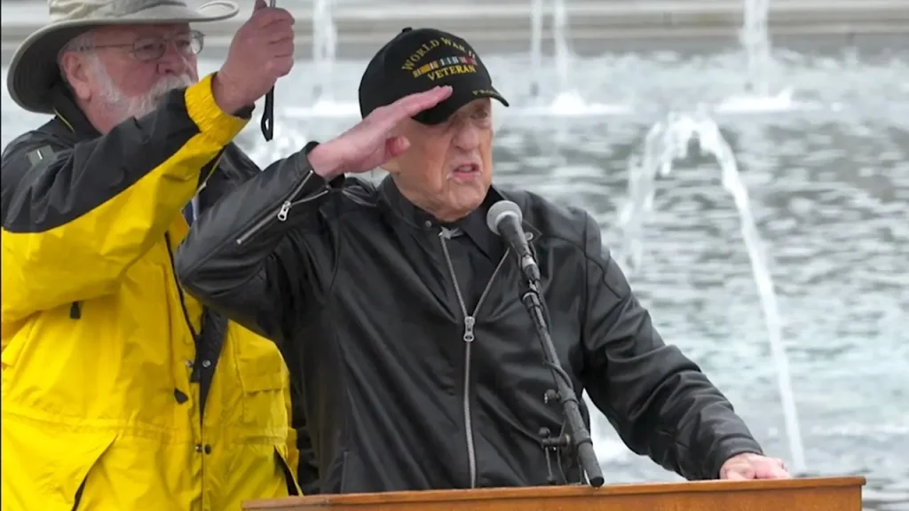 97-year-old WWII veteran's heartfelt Memorial Day speech captures attention online