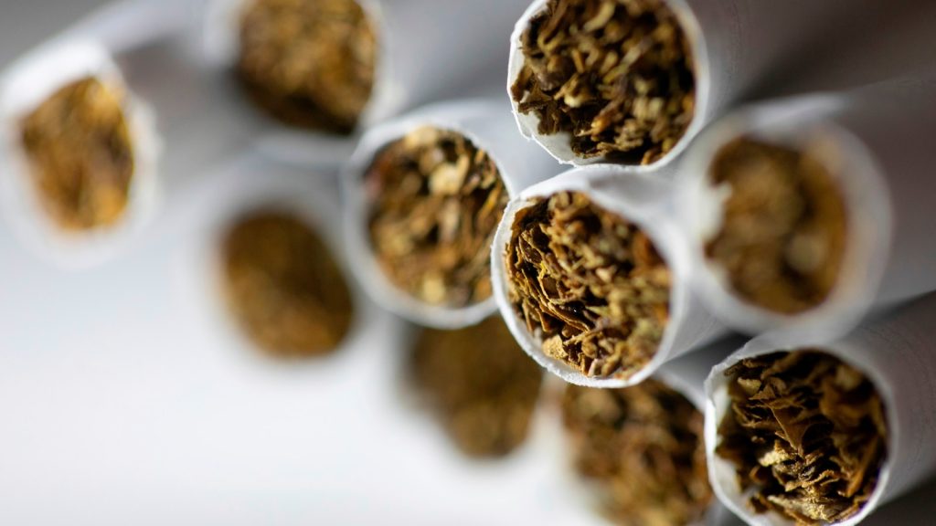 Adult cigarette smoking rate in the US reaches a new record low