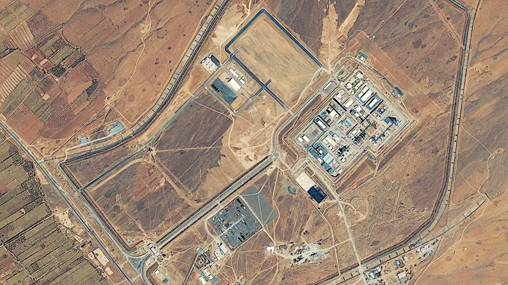 Advisers caution Trump administration that any agreement with Iran must prevent plutonium access for nuclear weapons.