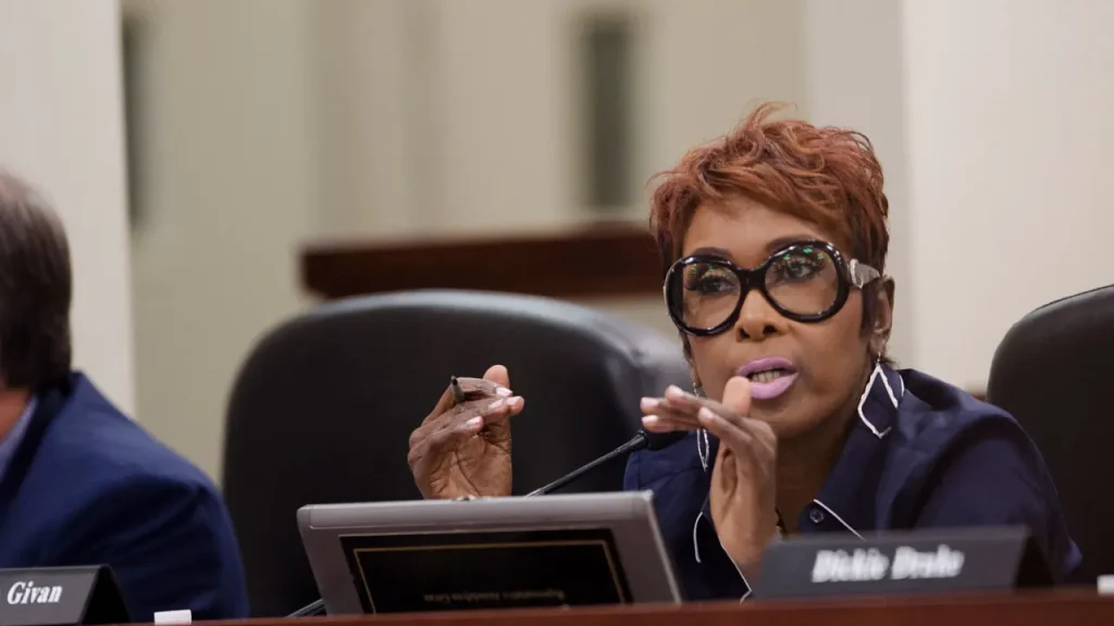 Alabama representative labels Clarence Thomas as a 'lynchman' regarding redistricting decision