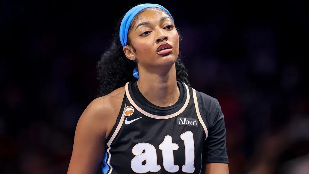 Angel Reese's first game at home with the Atlanta Dream was a failure, with 1 shot made, 8 turnovers, and a lost shoe.
