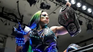 Athena keeps her Ring of Honor women's title in the match at Supercard of Honor.