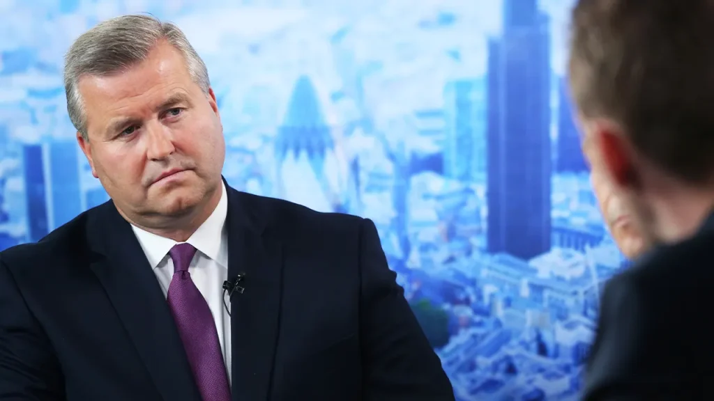 BP removes chairman due to significant governance issues as stock prices fall