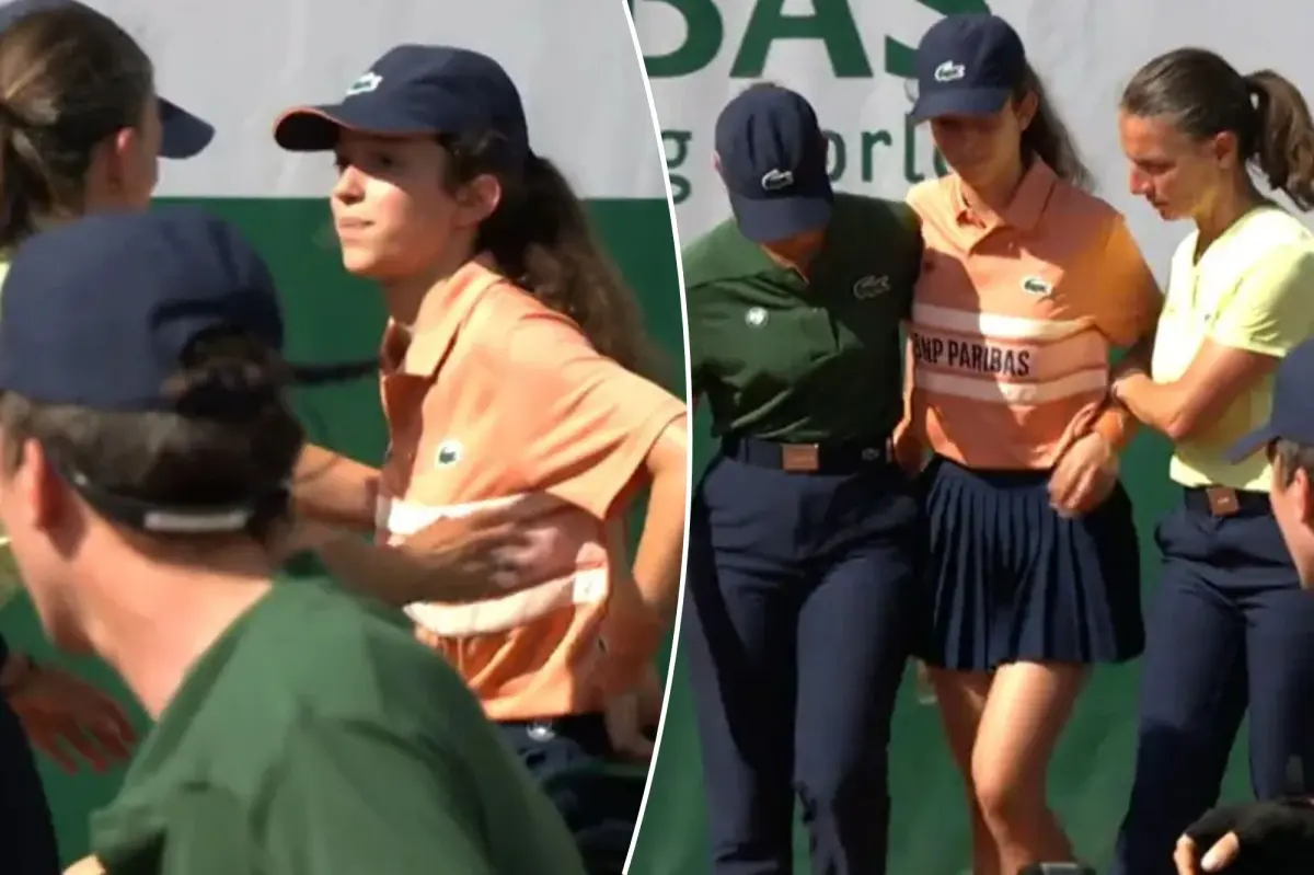 Ball girl leaves match because of extreme heat in concerning situation