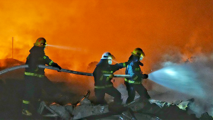 Blast at fireworks factory in China claims 21 lives and injures 61 more