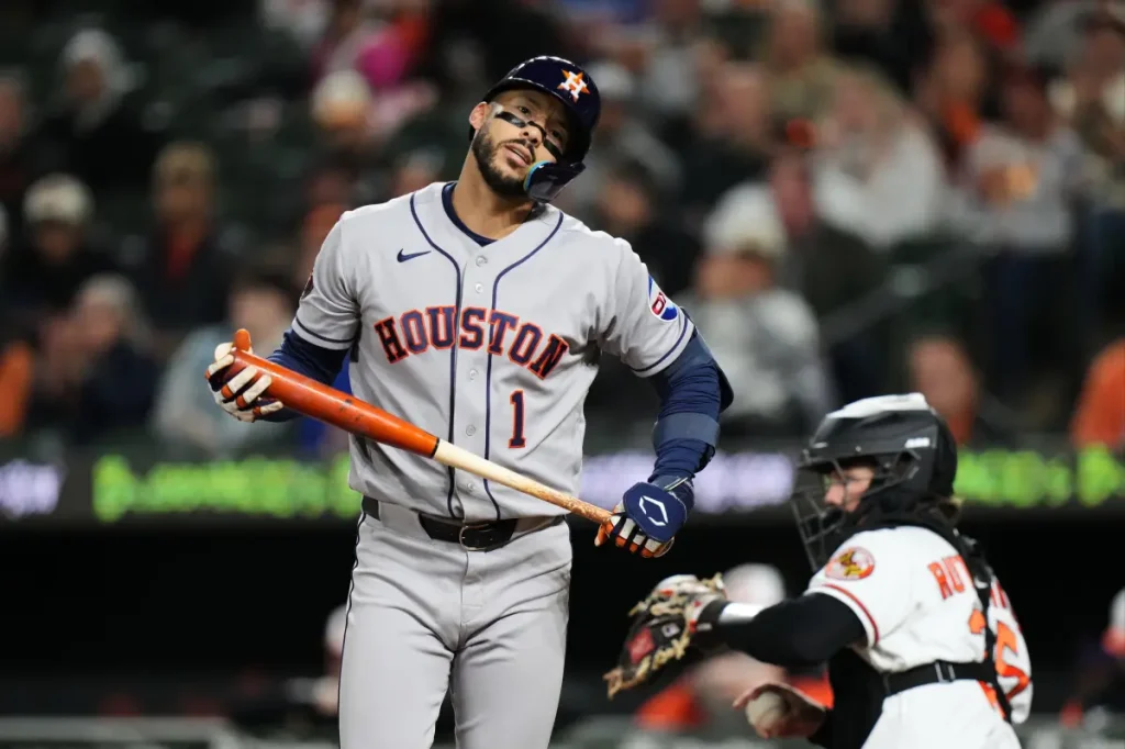 Carlos Correa of the Astros to be sidelined for an extended period due to injury from batting practice