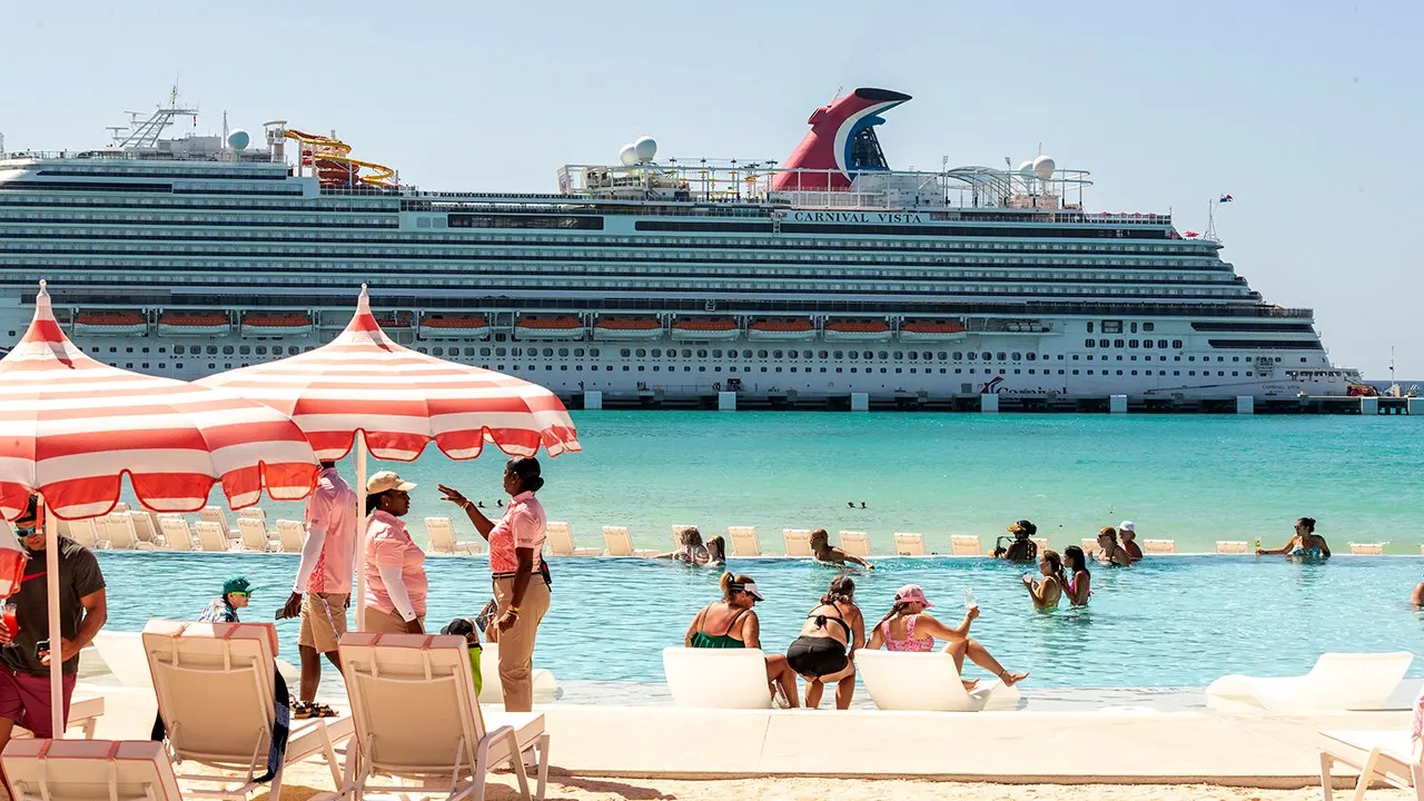 Carnival Cruise Line is experiencing customer disappointment after canceling bookings made at incorrect prices.