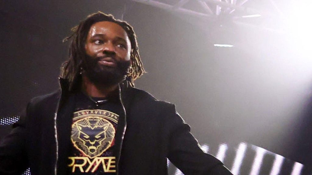 Cedric Alexander surprises TNA fans by夺the X Division title from Leon Slater.