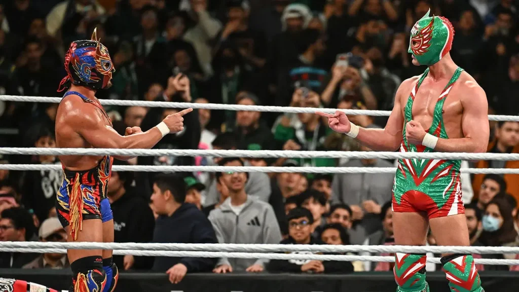 Chad Gable loses Mask vs Mask match at AAA Noche de Los Grandes.