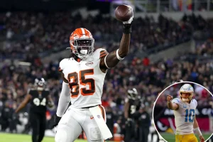 Chargers agree to one-year contract with former Browns tight end David Njoku
