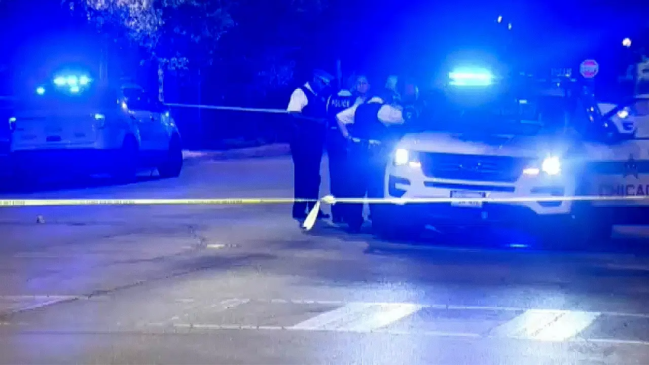 Chicago police report that a minimum of 25 individuals were shot during Memorial Day weekend