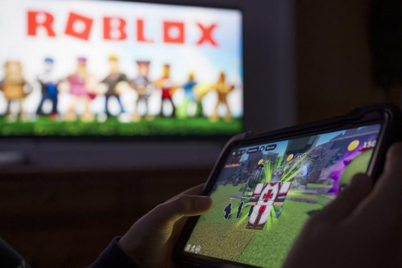 Child safety organizations call for FTC inquiry into Roblox