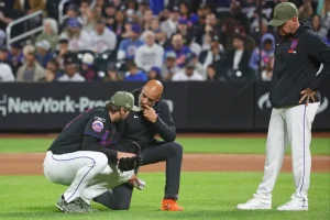Clay Holmes suffers fractured fibula in defeat to Yankees during recent Mets injury crisis