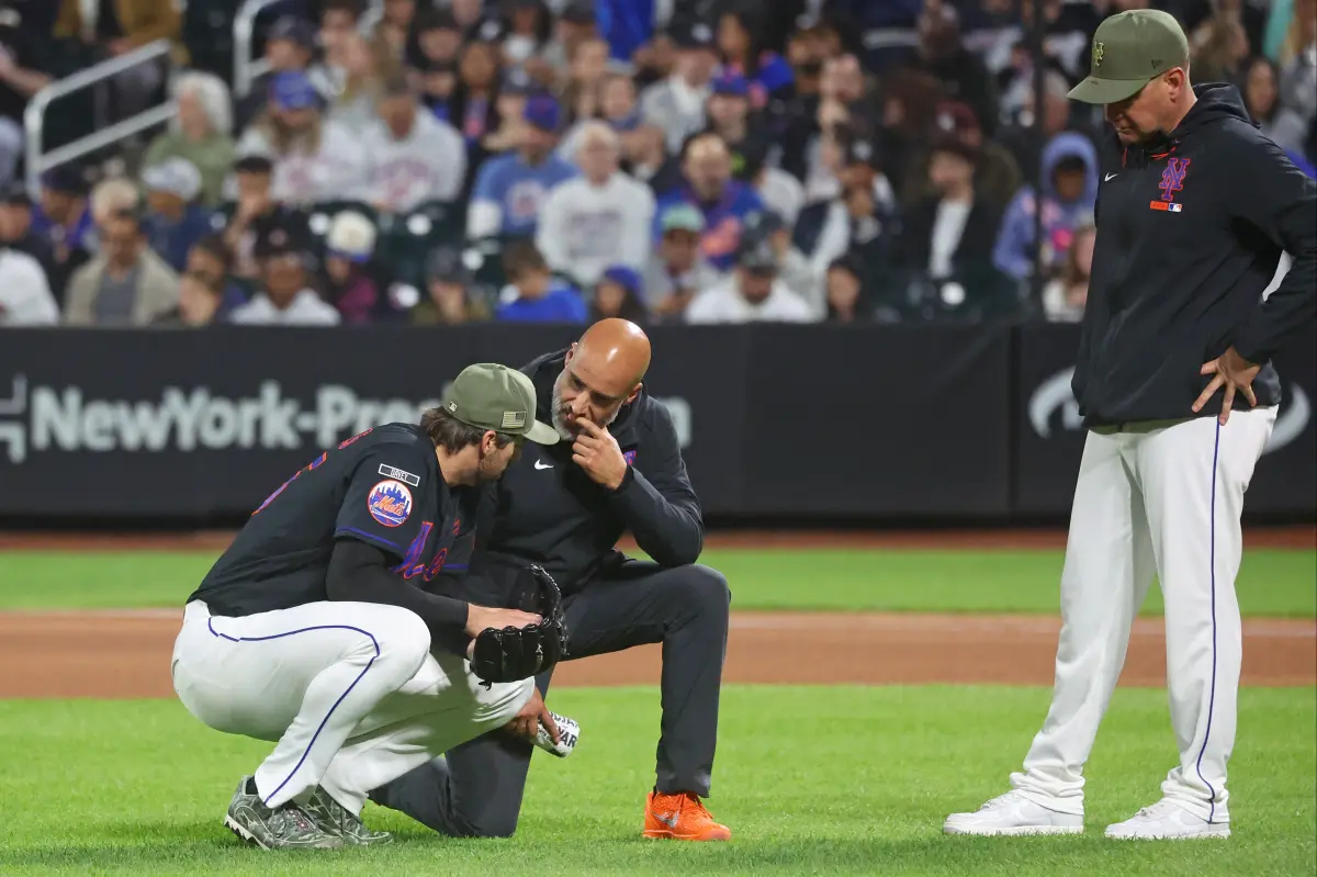 Clay Holmes suffers fractured fibula in defeat to Yankees during recent Mets injury crisis