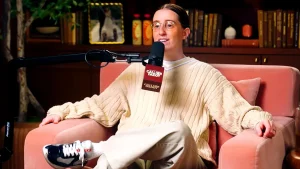 Comedian Robby Hoffman confesses to leaning on conventional gender roles
