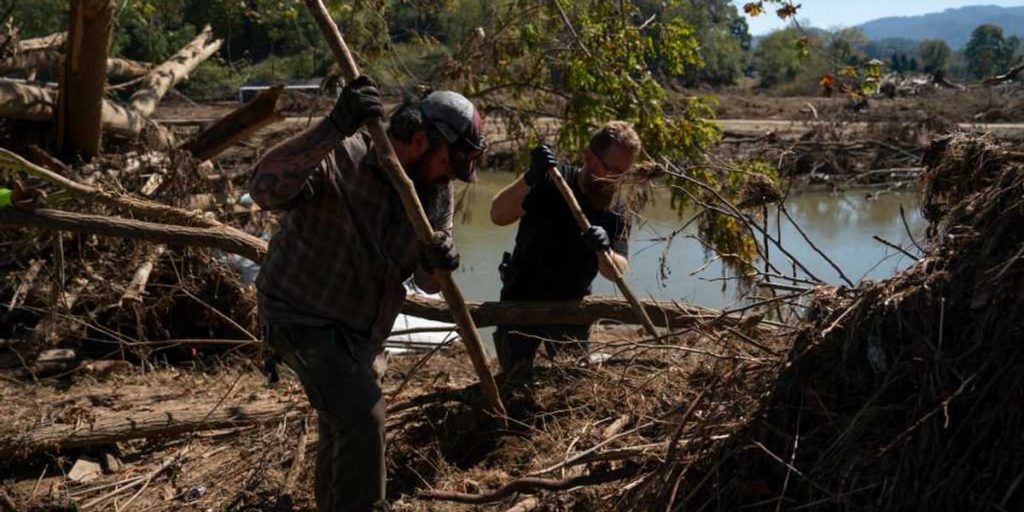 Criticism aimed at '60 Minutes' for its reaction to disaster relief and rescue efforts by 'anti-government far-right groups'