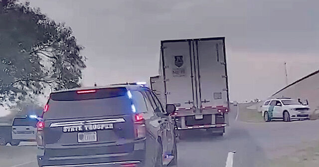 DPS Trooper Discovers 20 Undocumented Immigrants Concealed in Truck During Traffic Stop near Texas Border