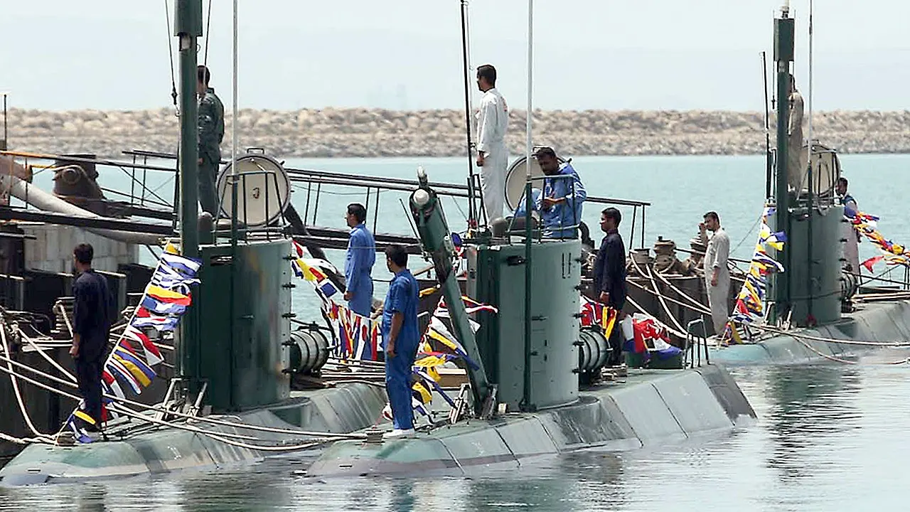 Defense expert states that Iran's Ghadir-class submarines represent a minor risk to the US Navy.