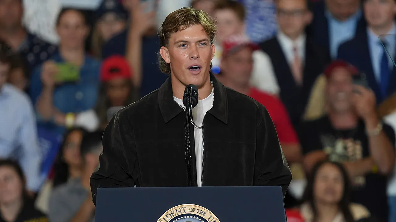 Emmanuel Acho calls Jaxson Dart's introduction of President Trump 'pretty foolish'