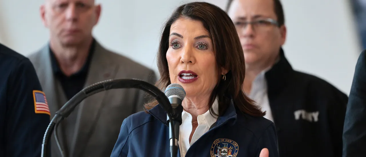 Ex-Democratic Governor Criticizes Kathy Hochul for Sanctuary Laws Against ICE