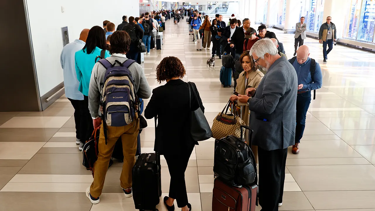 FAA evaluates $12 billion AI system to forecast flight delays weeks ahead