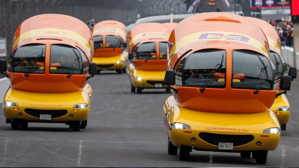 For the second consecutive year, Wienie 500 excites a eager nation as a prelude to the Indy 500.