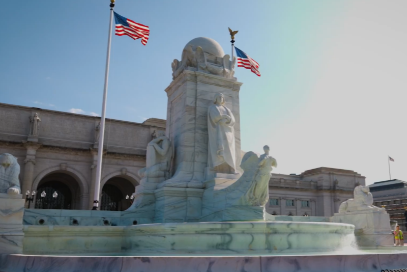 Fountain at Columbus Circle starts flowing again after almost 20 years.