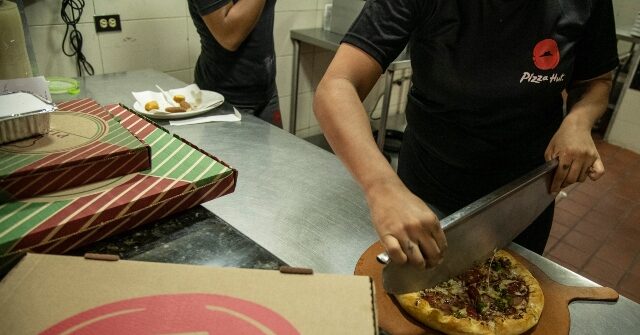 Franchisee Suit: Pizza Hut's Kitchen AI Fails to Operate Correctly, Results in Financial Loss for Restaurants