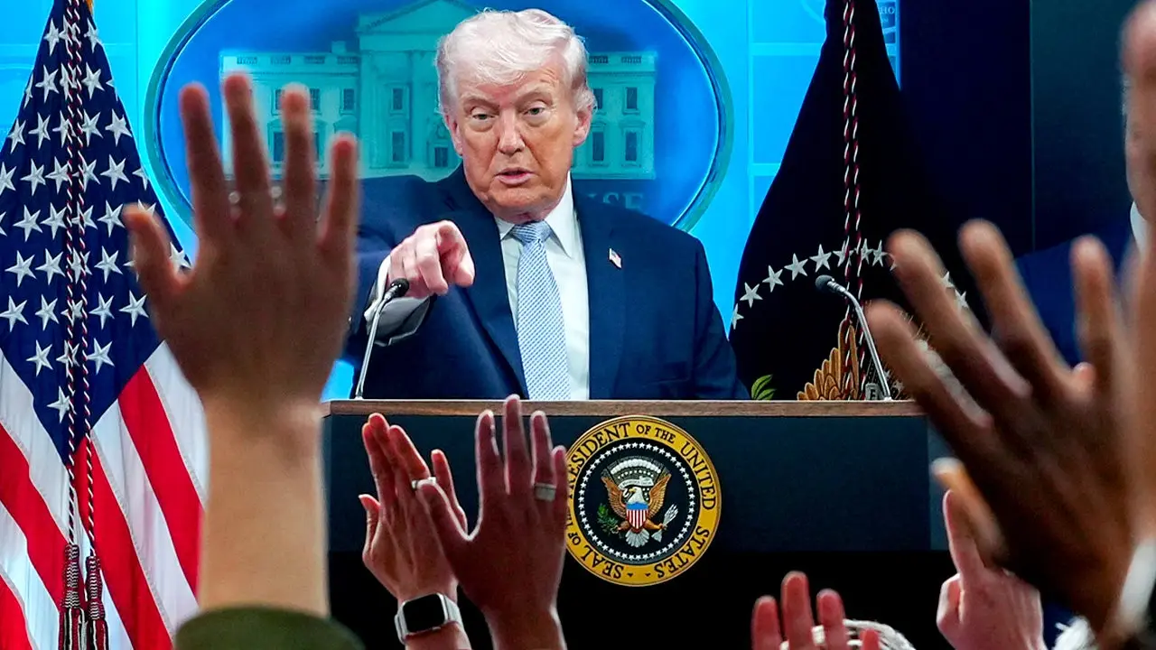 Governor Sanders claims traditional media resents that Trump doesn't rely on them anymore.