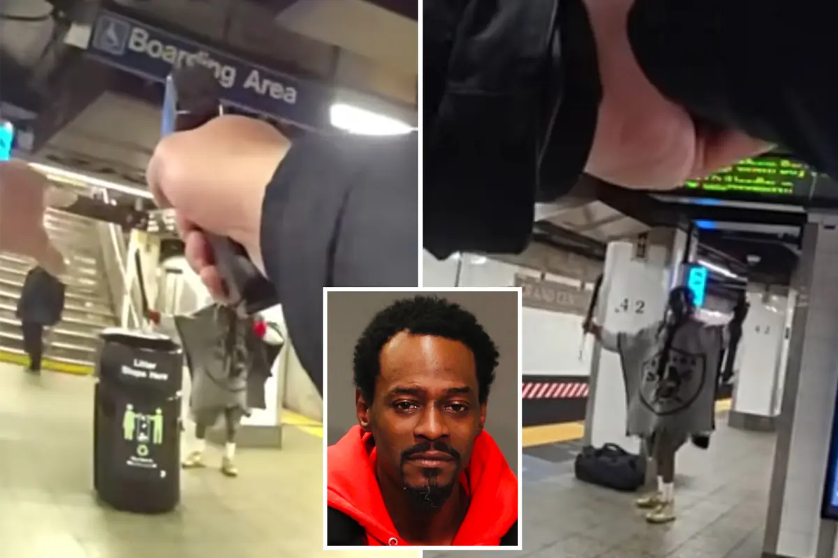 Grim bodycam video reveals officer fatally shooting a man with a machete who attacked three subway riders at Grand Central