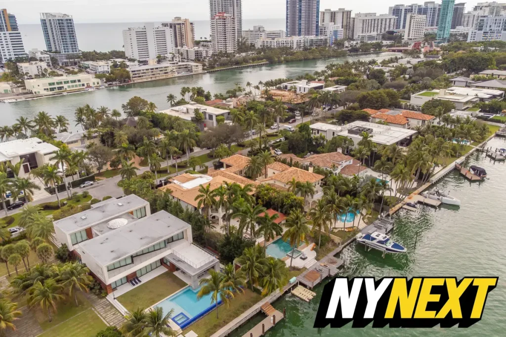 High-end real estate companies are now scheduling listings based on tech IPOs.