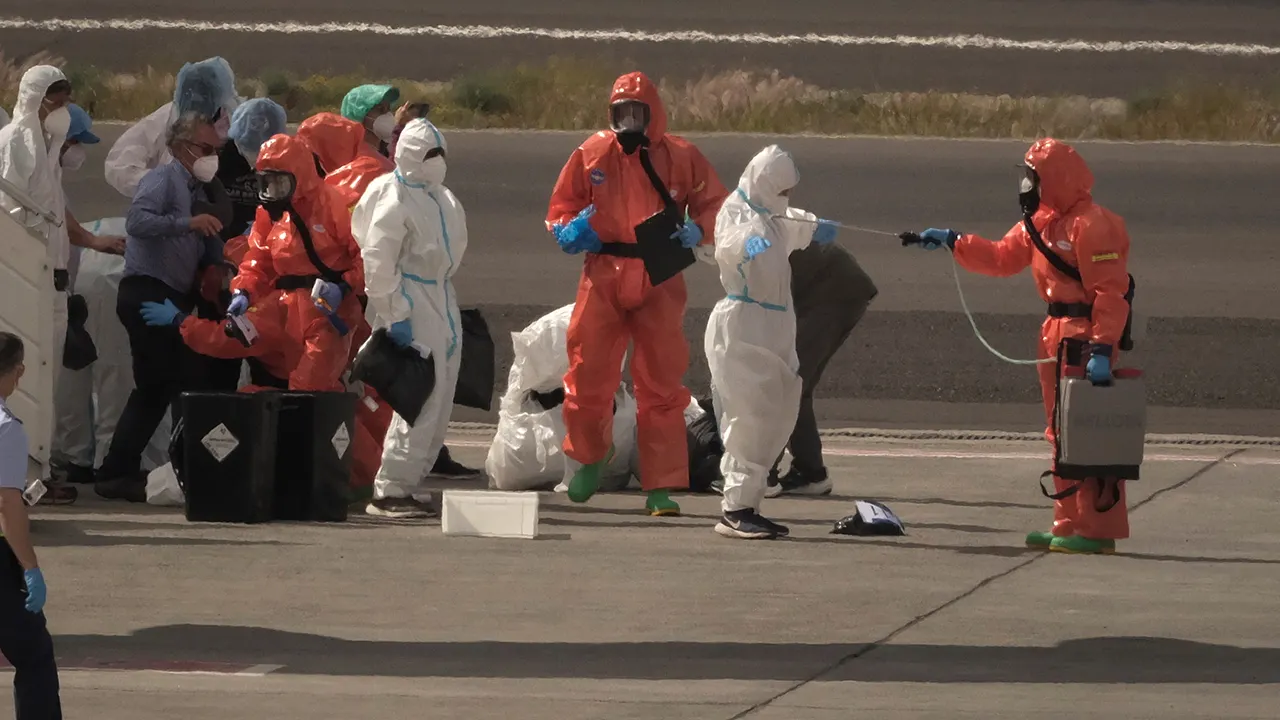 Hospital in the Netherlands isolates 12 employees after a reported violation of hantavirus procedures