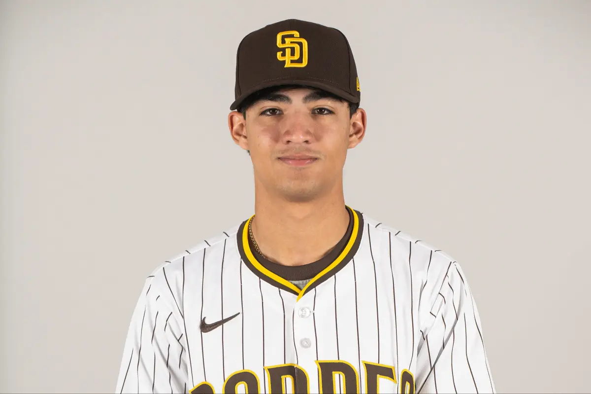 Humberto Cruz of the Padres voluntarily leaves the country after admitting guilt to a human smuggling charge.