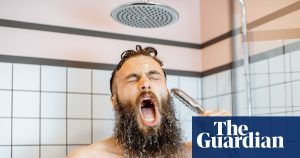 Ice vests or regular cold showers may assist with weight loss, research shows.