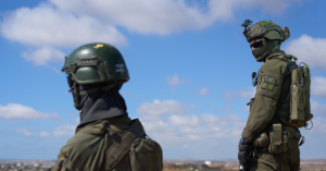 Israel Increases Strikes on Lebanon, Urges 200,000 Residents to Leave