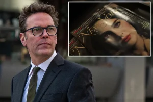 James Murdoch is negotiating to acquire New York Magazine and Vox's podcast division, according to reports.
