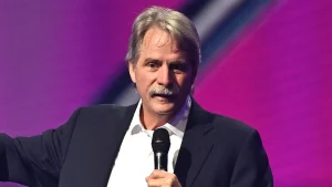 Jeff Foxworthy's stand-up special 'The Joke's On Me' debuts June 1