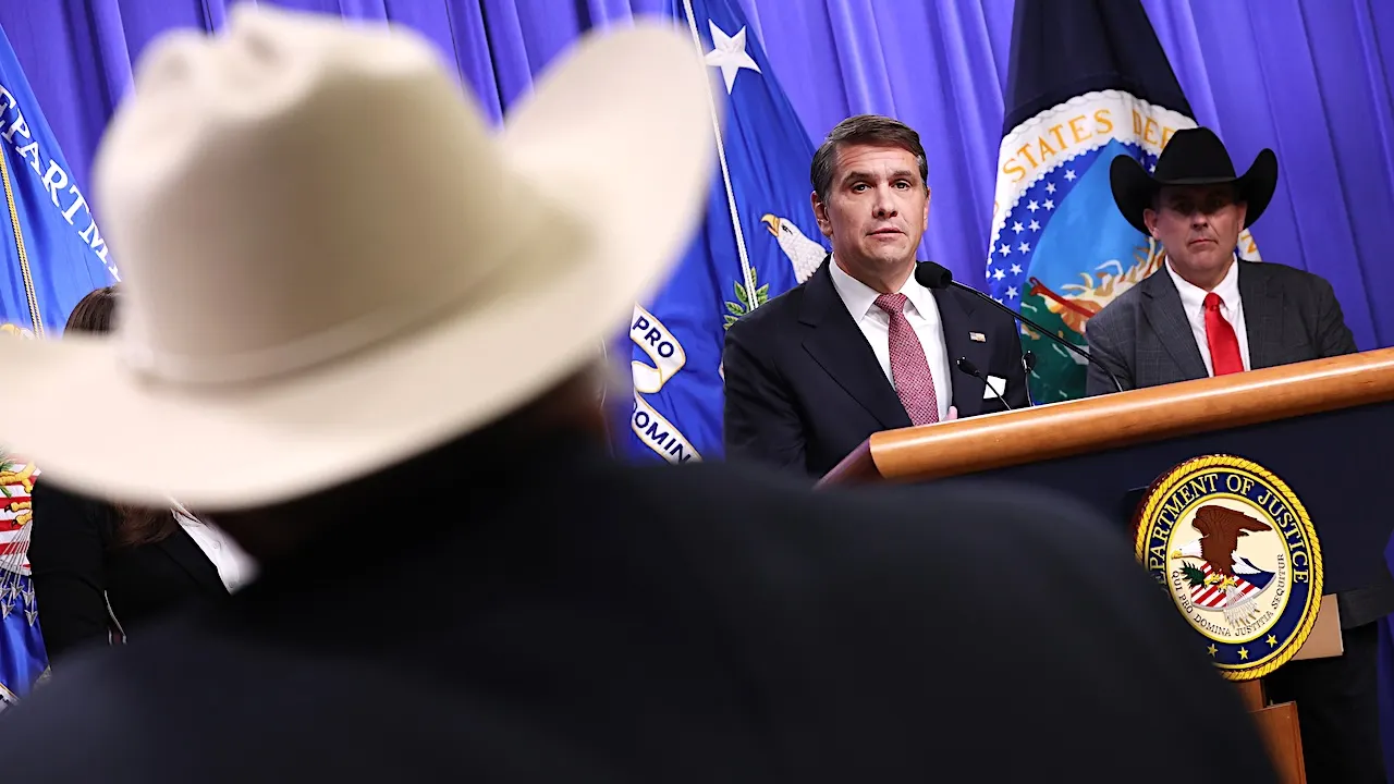 Justice Department investigates antitrust issues in the beef market and encourages whistleblowers