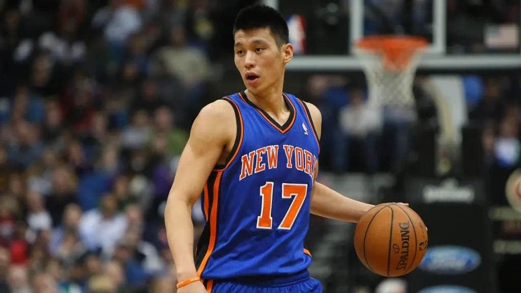 Karl-Anthony Towns reveals that Jeremy Lin's 'Linsanity' turned him into a Knicks supporter.