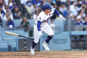 Kiké Hernández's first game of the season was rewarding for the Dodgers.