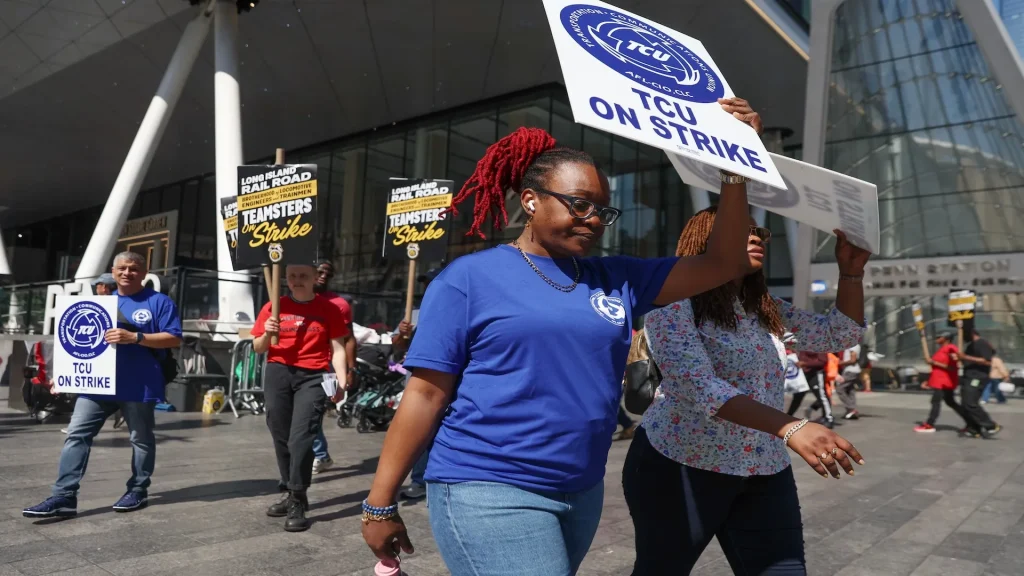LIRR strike unions invested millions in Las Vegas casinos and resorts